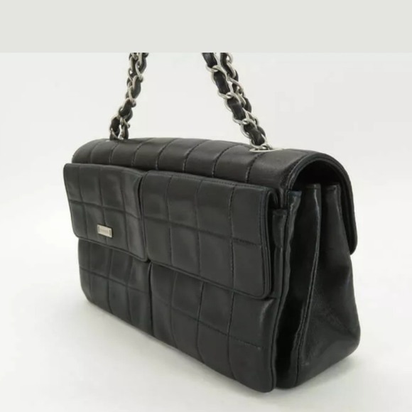 CHANEL Chocolate Bar Black Lambskin Crossbody Bag - Picture 4 of 10